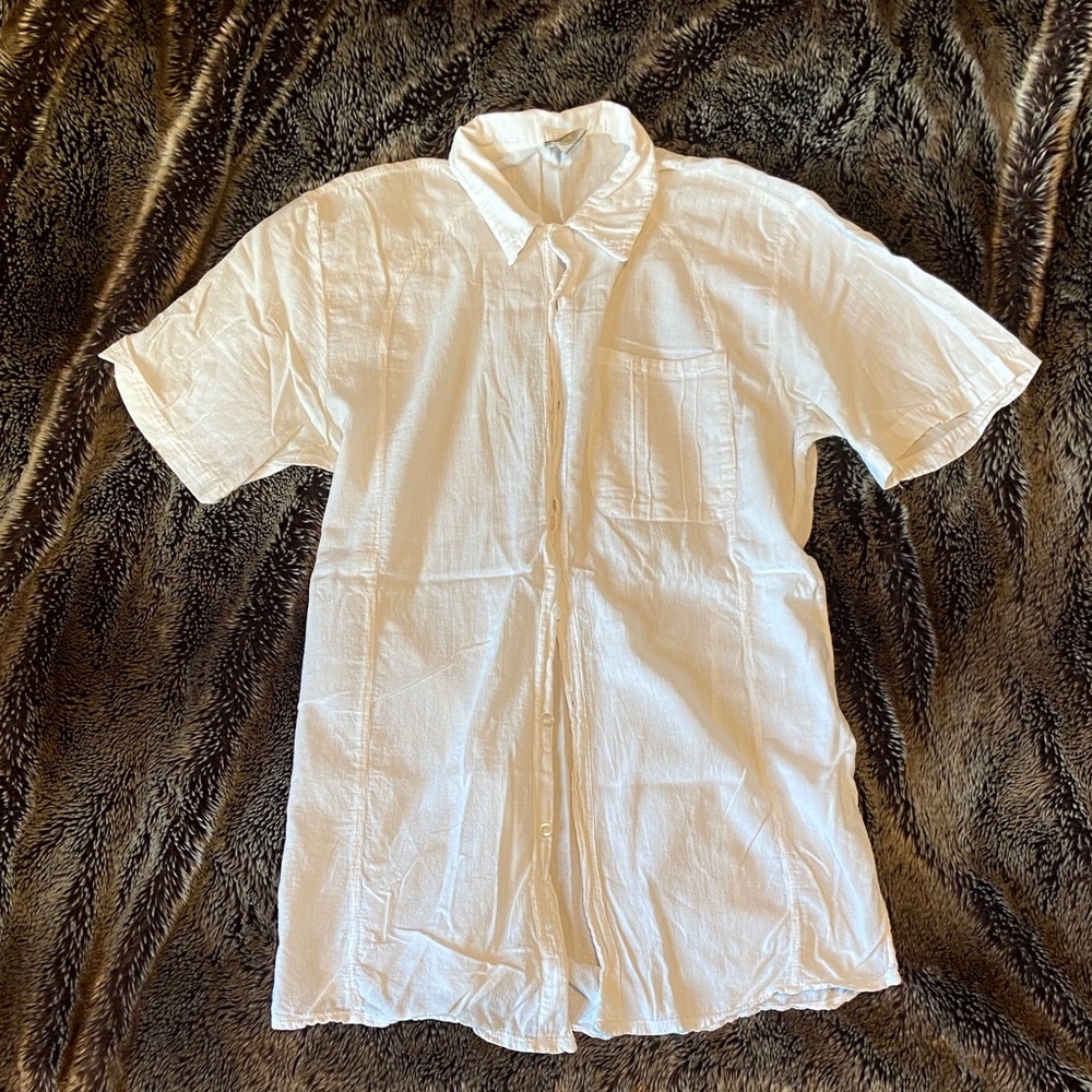 Men's Casual White Short-Sleeve Button-Down Shirt